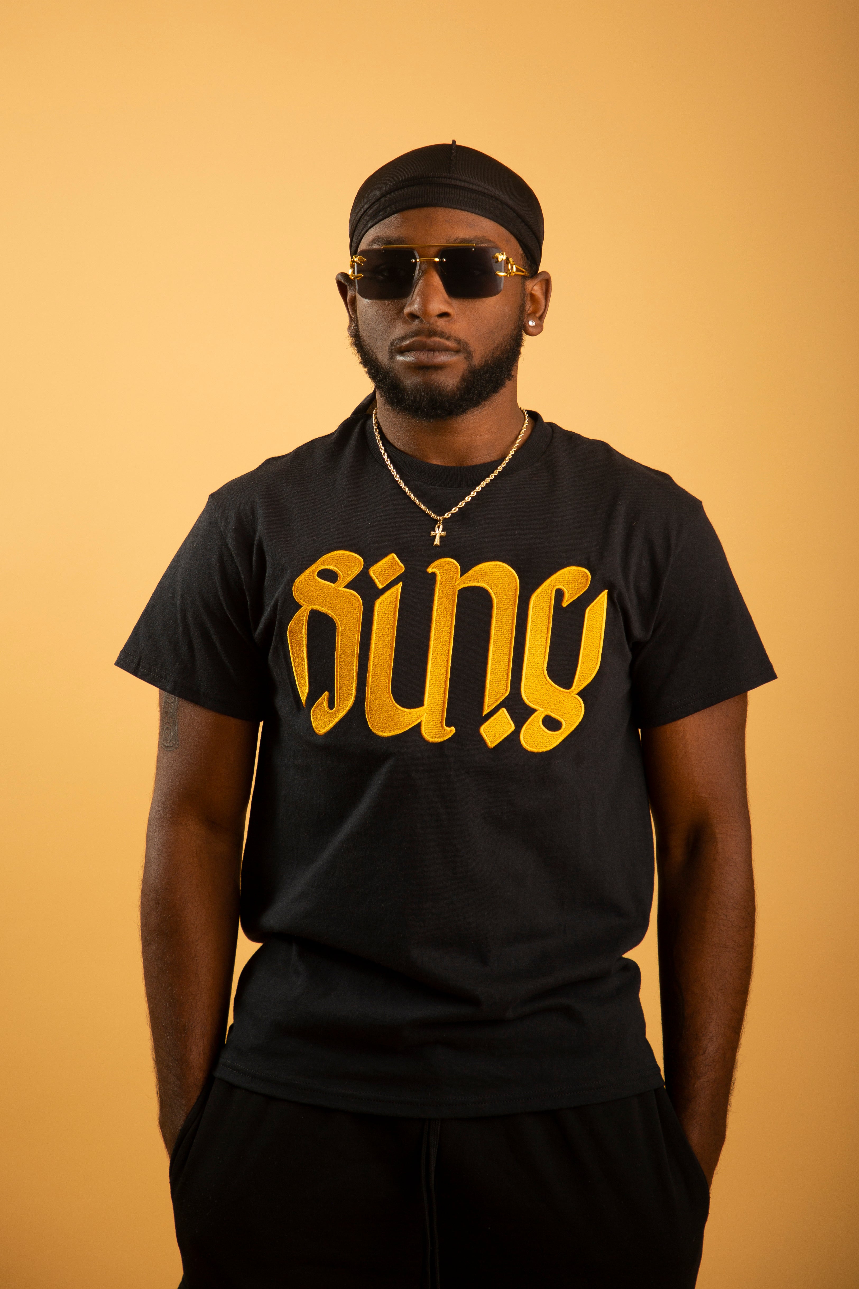 SI’NU TRADITIONAL T-SHIRT w/ AMBIGRAM LOGO