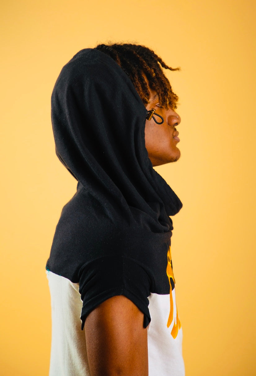 SI’NU UPSIDE DOWN T-SHIRT Ambigram (gold)