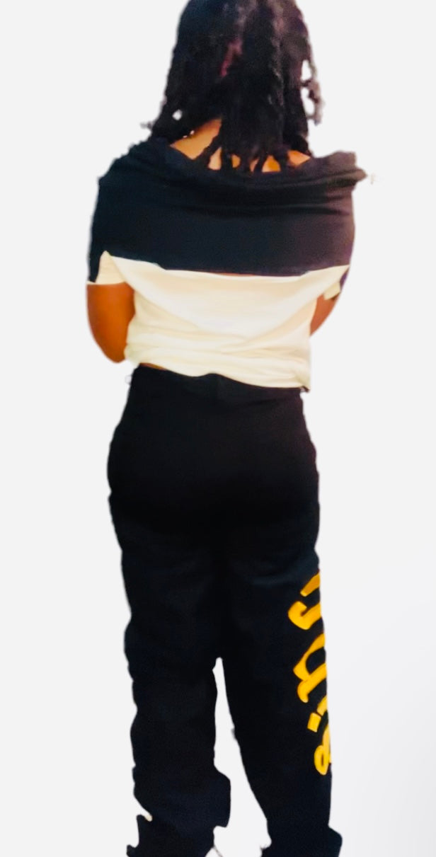 SI’NU UPSIDE DOWN T-SHIRT Ambigram (gold)