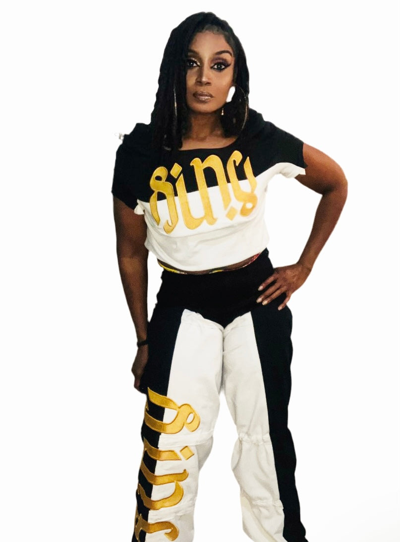 SI’NU UPSIDE DOWN T-SHIRT Ambigram (gold)