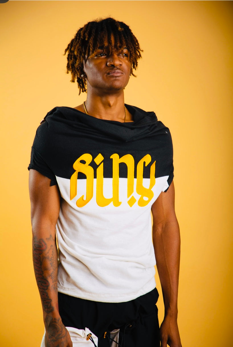 SI’NU UPSIDE DOWN T-SHIRT Ambigram (gold)
